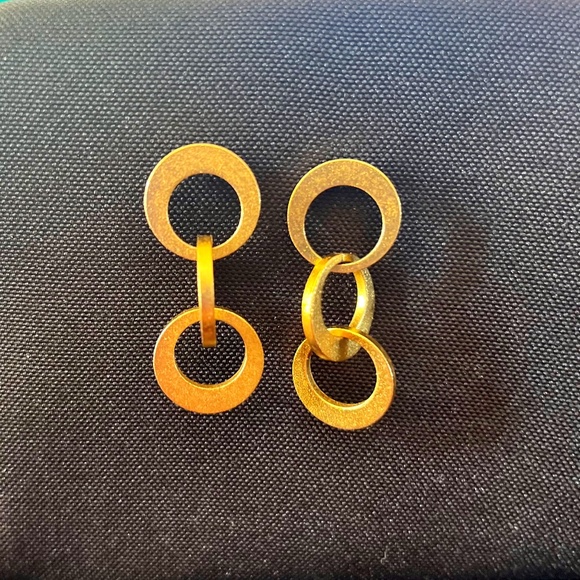 Vintage Erica Zap Earrings - Picture 1 of 4
